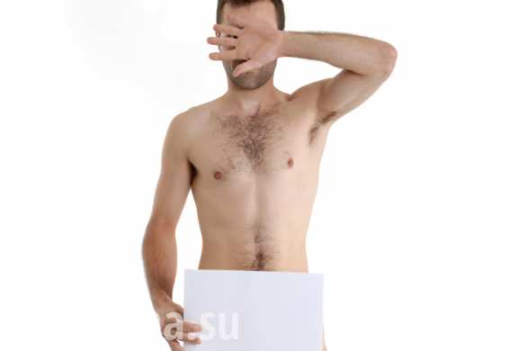 Голый киевлянин устроил протест против карантина (ВИДЕО 18+) Голый киевлянин устроил протест против карантина (ВИДЕО 18+)