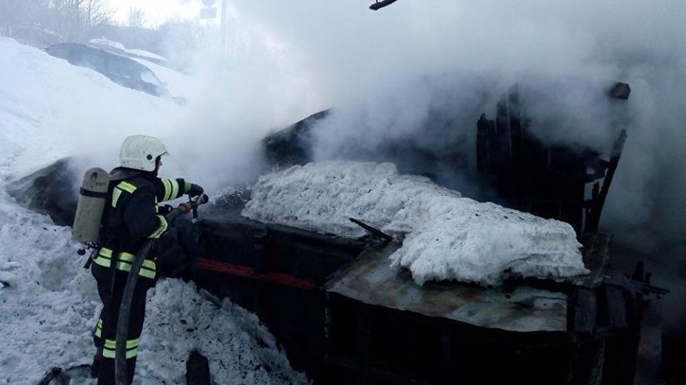 На Камчатке при пожаре в частном доме погибли пять человек
