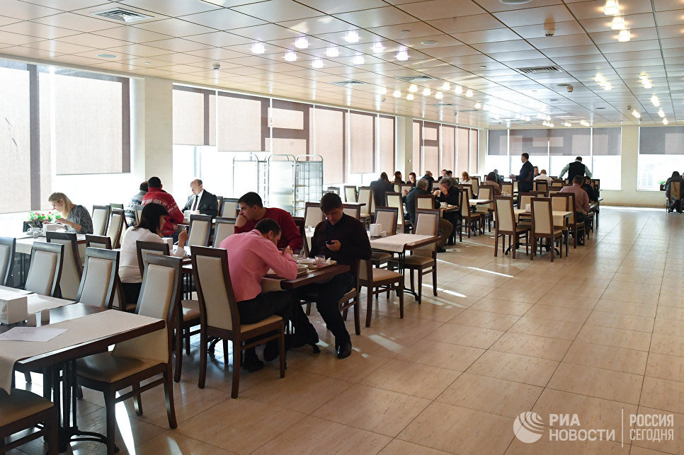 "Кремлевская диета": в управделами рассказали о меню в столовых и кафе