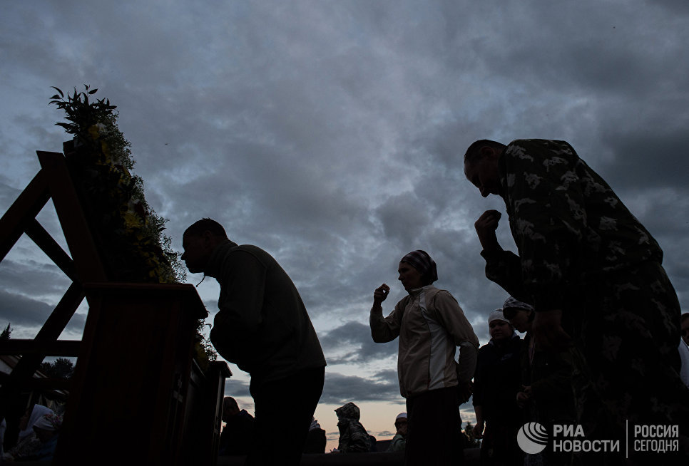 Паспорт в стол. Почему россияне отказываются от документов