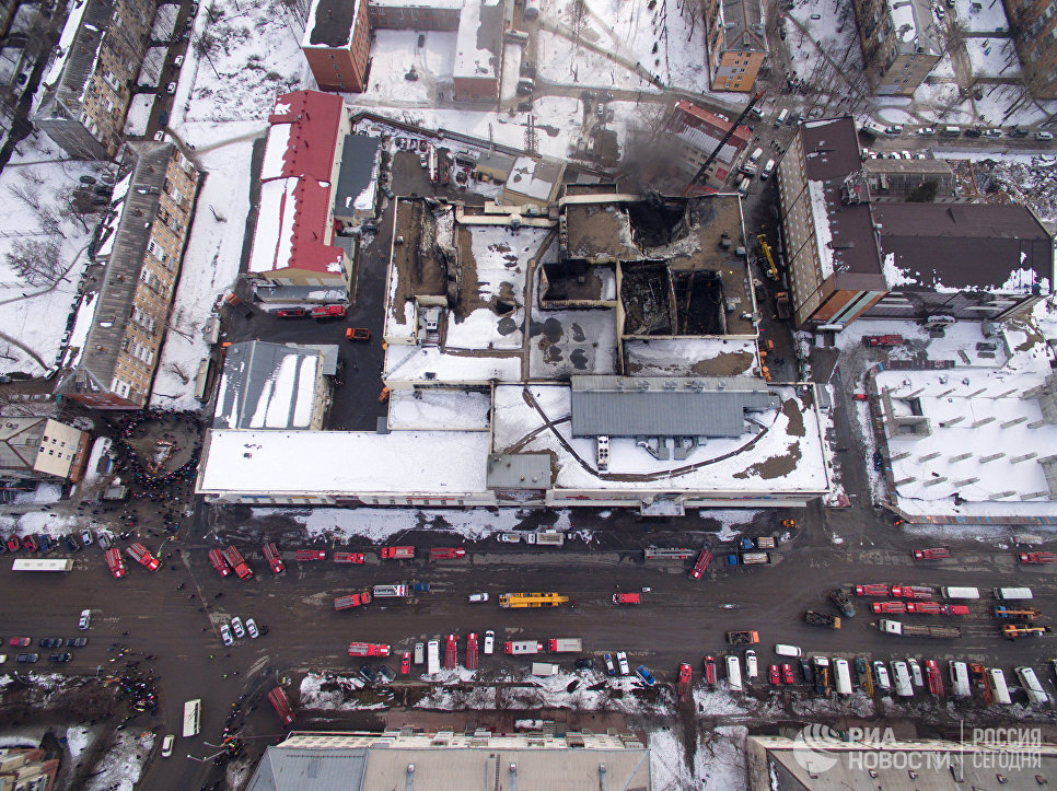 В России начался траур по жертвам пожара в Кемерово