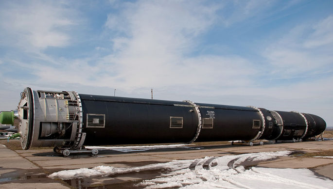 СМИ: советник Порошенко обиделся на Путина за сравнение «Сармата» с «Воеводой»