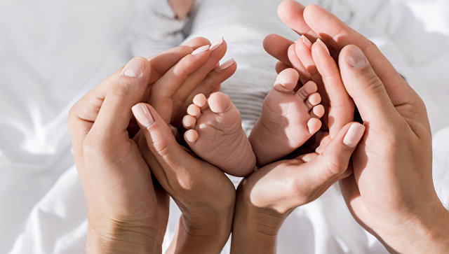 В Крыму новорожденных назвали Космос и Луна