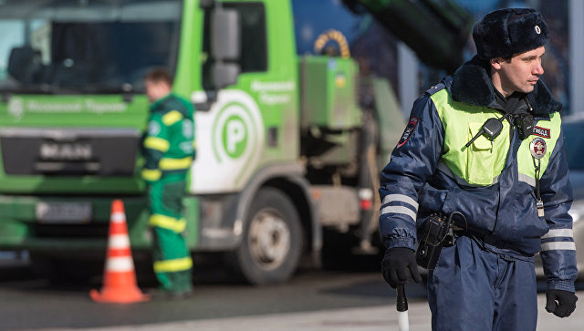 В Москве на Крымском Валу столкнулись четыре автомобиля