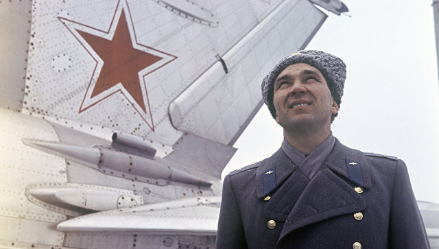 Умер летчик-испытатель Георгий Мосолов