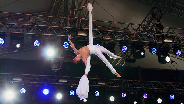 В Ростове-на-Дону умер сорвавшийся с высоты артист "Цирка Запашного"