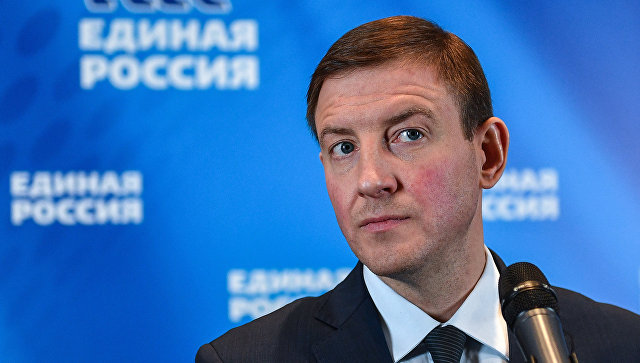 ЕР должна представлять "путинское большинство" во власти, заявил Турчак