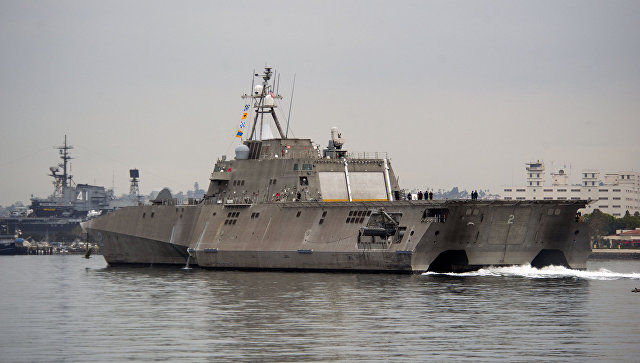СМИ назвали американские боевые корабли "плавучей кучей мусора"