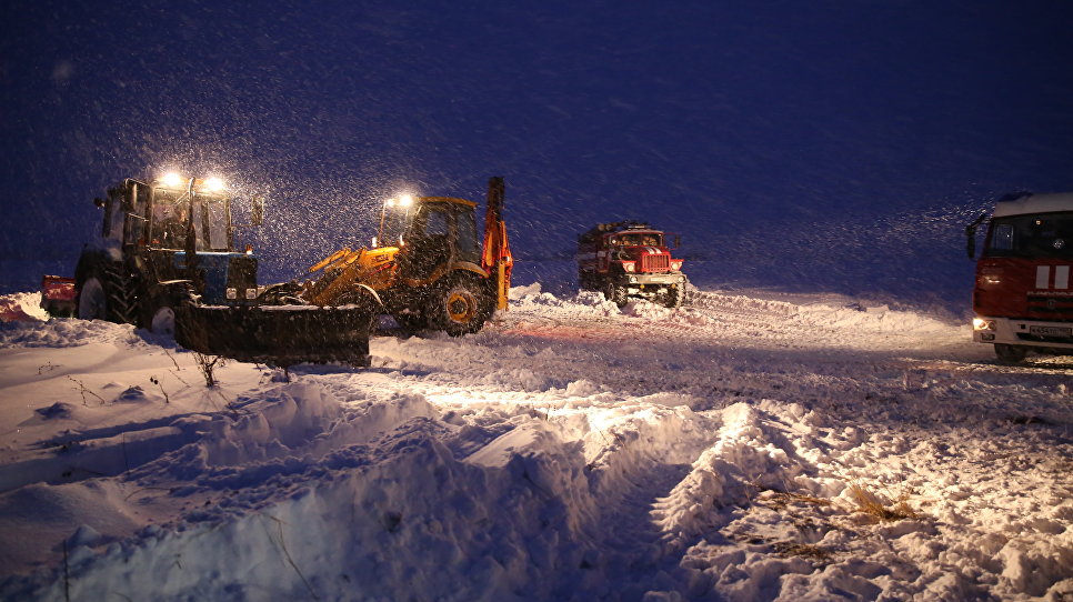 На месте крушения Ан-148 нашли 13 фрагментов самолета, сообщил источник