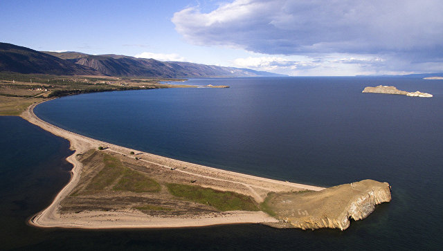 Ученые объяснили рост опасных водорослей на побережье Байкала