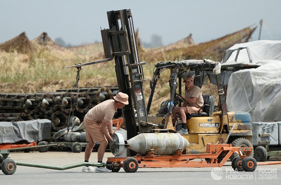 Буря в стакане: почему рубль возвращает позиции после мощного обвала