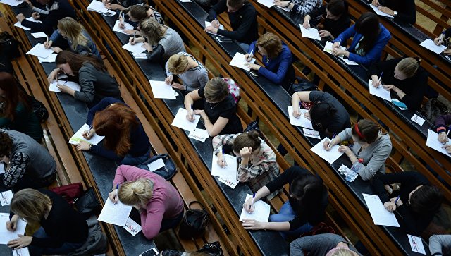 Названы знаменитости, которые будут читать текст "Тотального диктанта"