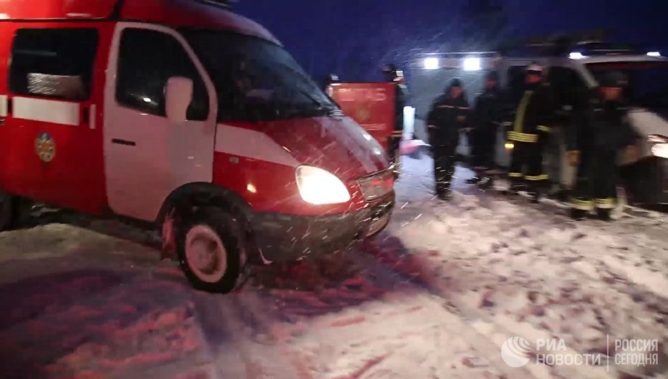 На месте крушения Ан-148 нашли 13 фрагментов самолета, сообщил источник