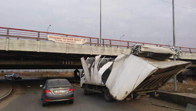 Депутат из Петербурга предложил решение проблемы с "мостом глупости"
