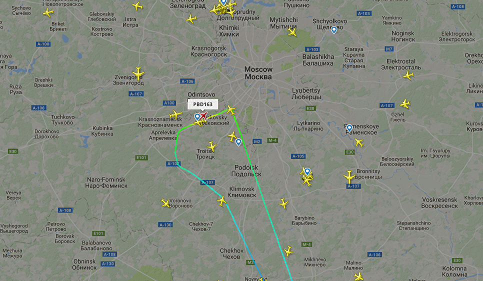 У самолета "Победы" отказал двигатель во время полета