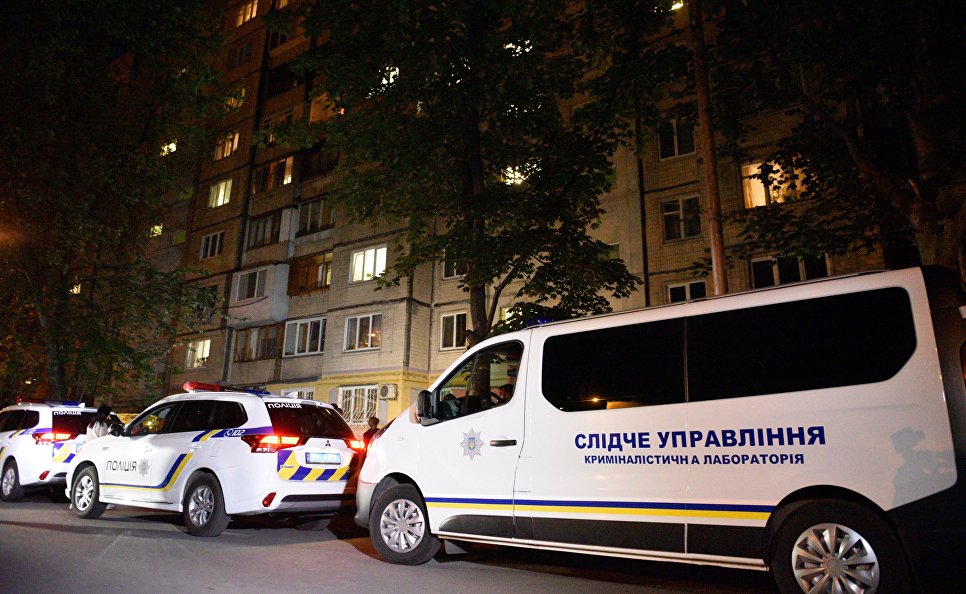 Убили у дверей квартиры: в Киеве застрелили журналиста Аркадия Бабченко