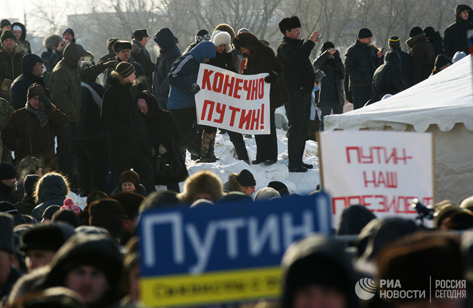 Работу Путина на посту президента одобряют 82% россиян, показал опрос