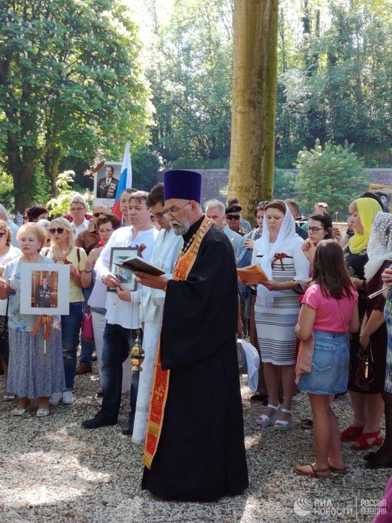 "Бессмертный полк" в Льеже: подвиг сапера и семья безымянных героев