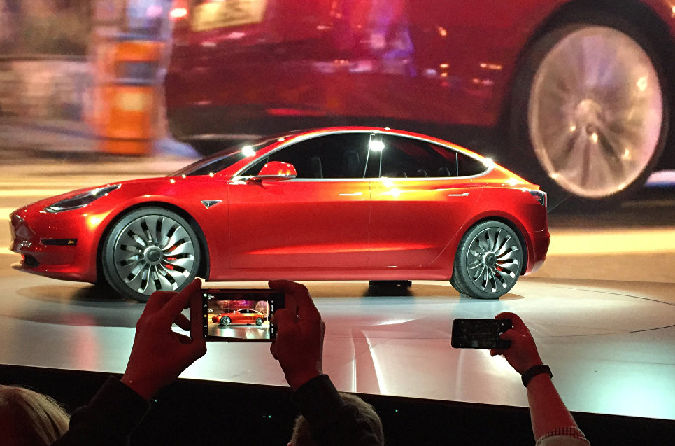 Ни машин, ни денег: Tesla вплотную подошла к банкротству