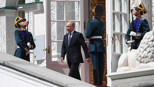 Путин поручил до 2024 года обеспечить рост экономики выше мирового