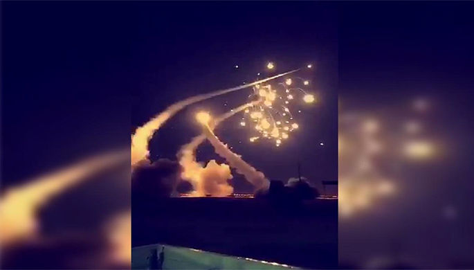 Над Эр-Риядом сбили две баллистические ракеты