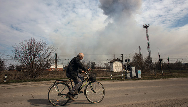 Под Харьковом загорелся склад боеприпасов