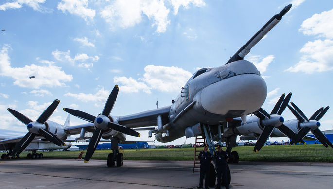 В Минобороны прокомментировали сближение самолетов России и США около Аляски