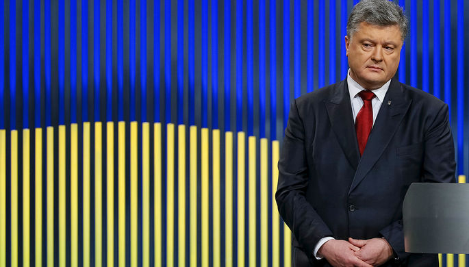 Порошенко пригрозил «поработать» с Цукербергом