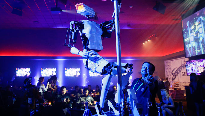 Британские ученые выяснили, стоит ли спать с секс-роботами