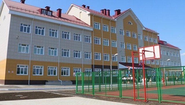 Омской учительнице, уволенной из-за фото в купальнике, предложили вернуться