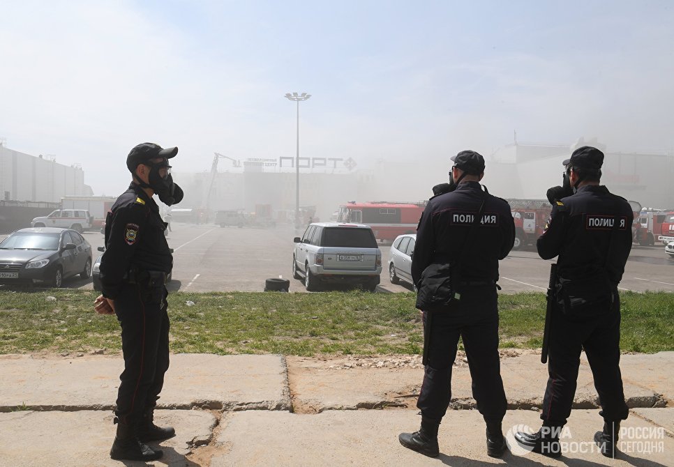 Пожар в казанском ТЦ "Порт" тушили около семи часов