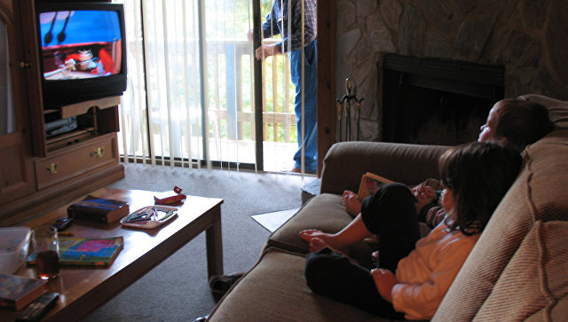 В Совфеде предложили разрешить рекламу во время детских передач