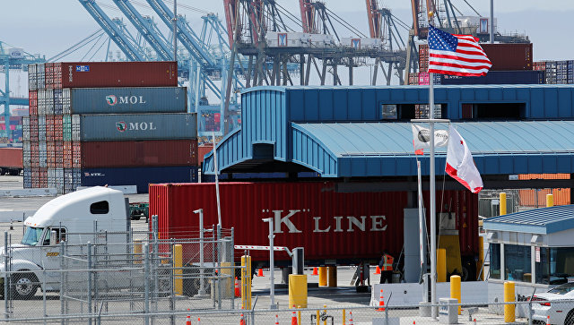 В МВФ рассказали об угрозе торговой политики США для мировой экономики