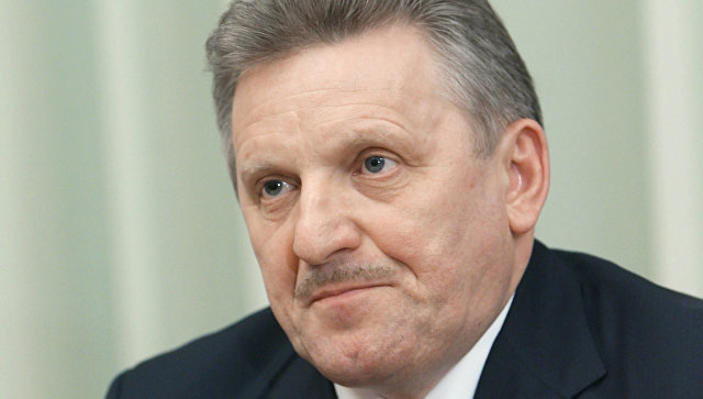 Глава Хабаровского края сдал подписи в свою поддержку на выборах