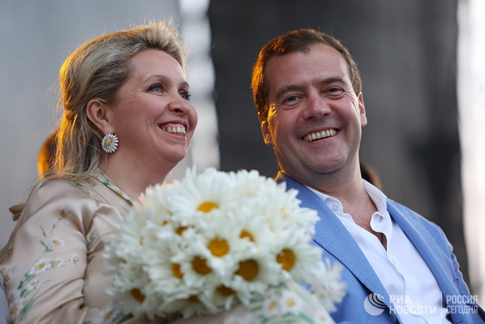 В Саратове в День семьи прошла массовая регистрация браков