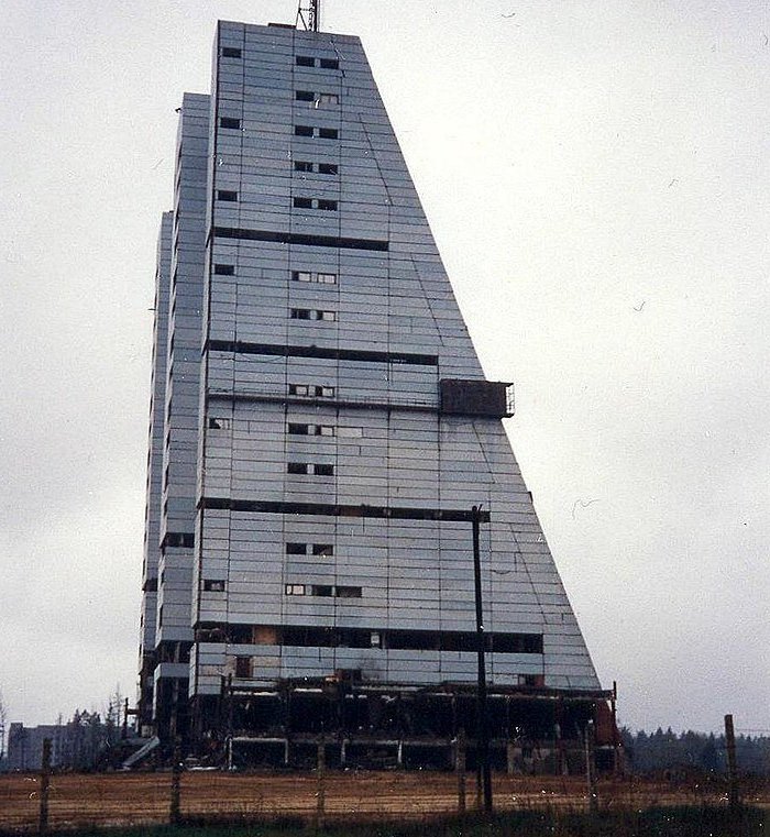 Разграбили и отдали НАТО. Судьба наследия Советской армии в Прибалтике