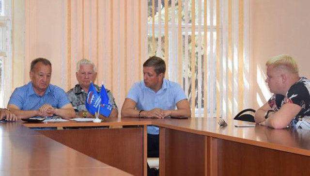 Депутата исключили из ЕР после скандала в саратовском баре "Куршевель"