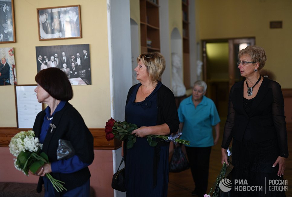 В Москве проходит прощание с Эдуардом Успенским