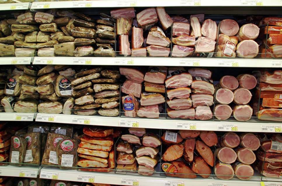 Судьба просрочки. Как в торговле избавляются от некондиционных продуктов