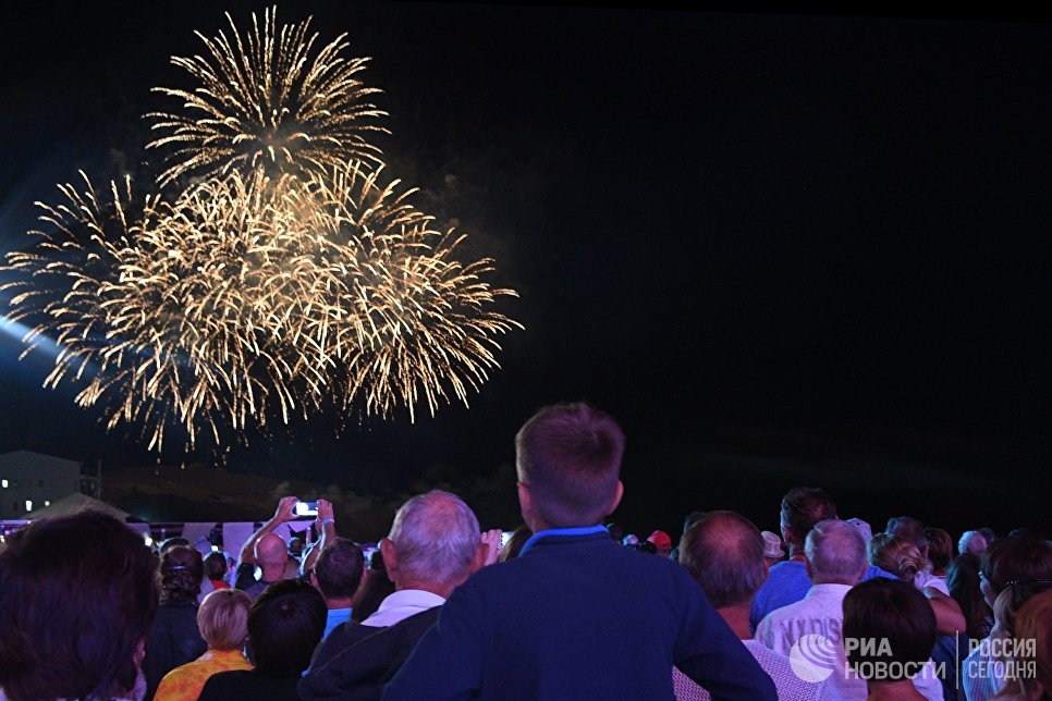 "Это наш дом": волонтеры фестиваля Koktebel Jazz Party провели субботник