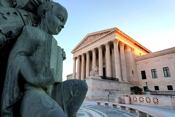 Власти США хотят получить доступ к переписке в Facebook фигурантов дел