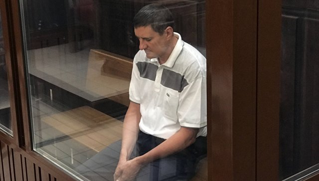 Адвокат фигуранта дела "Зимней вишни" не комментирует его попытку суицида