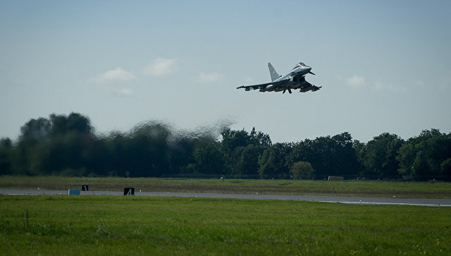 На центральном полигоне Сил обороны Эстонии начался пожар