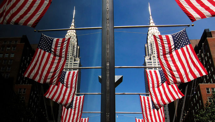 CNN: демократов США призвали отказаться от китайских смартфонов перед выборами