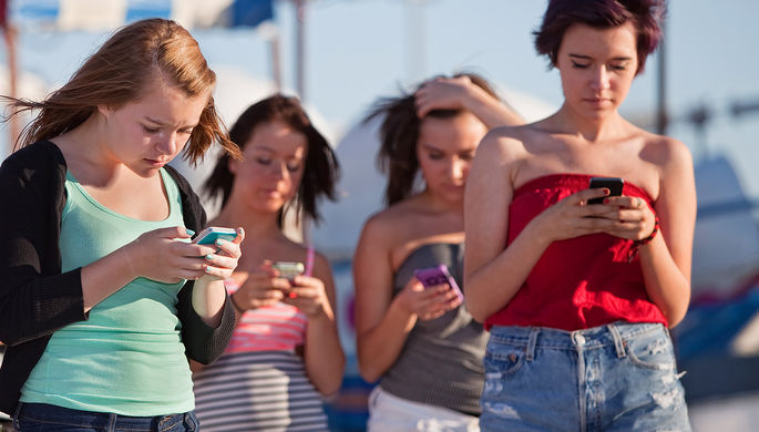 Операторы «большой тройки» отменяют плату за входящие звонки во внутрисетевом роуминге