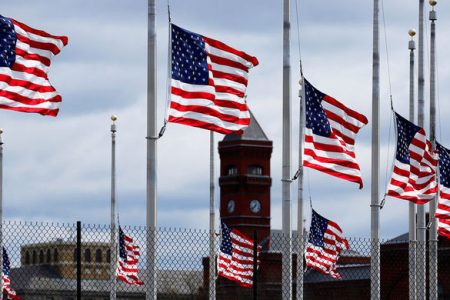 CNN: демократы США заявили ФБР о попытках взлома баз данных избирателей