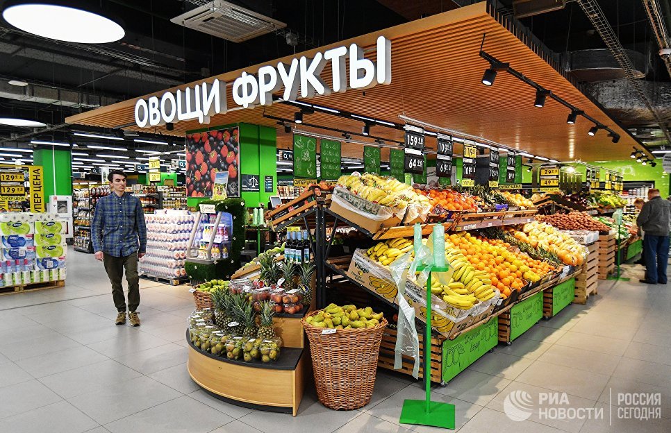 Судьба просрочки. Как в торговле избавляются от некондиционных продуктов