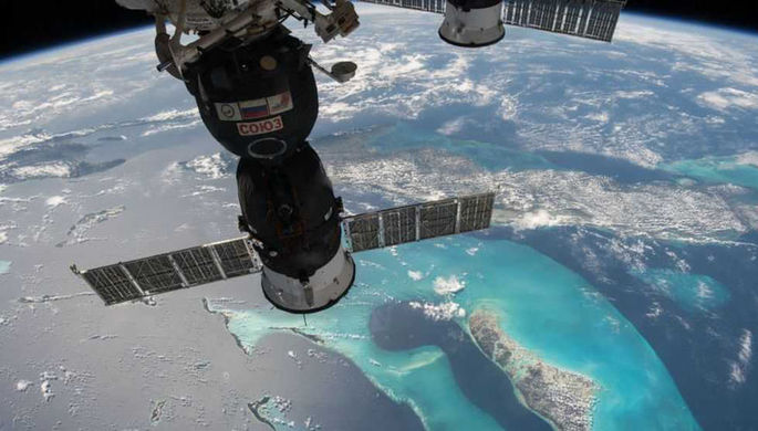 Источник: обнаружено фото «Союза» до появления в нем отверстия