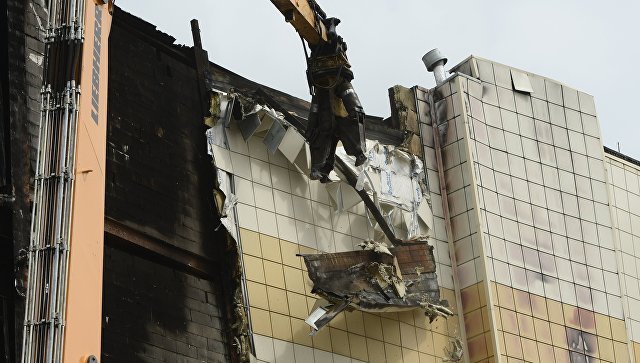 Суд оставил под арестом двух фигурантов дела о пожаре в ТЦ "Зимняя вишня"