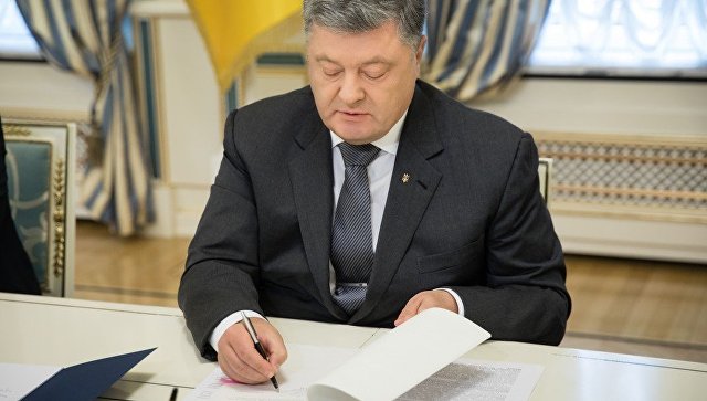Порошенко назвал Украину восточным флангом НАТО